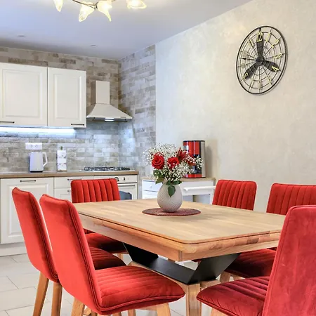 Trosti By Interhome *