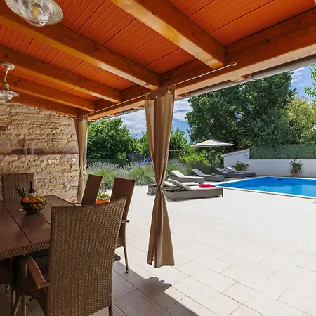 Vakantiehuis Trosti By Interhome