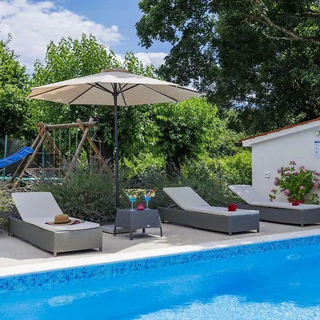 Trosti By Interhome