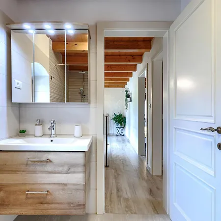 Trosti By Interhome